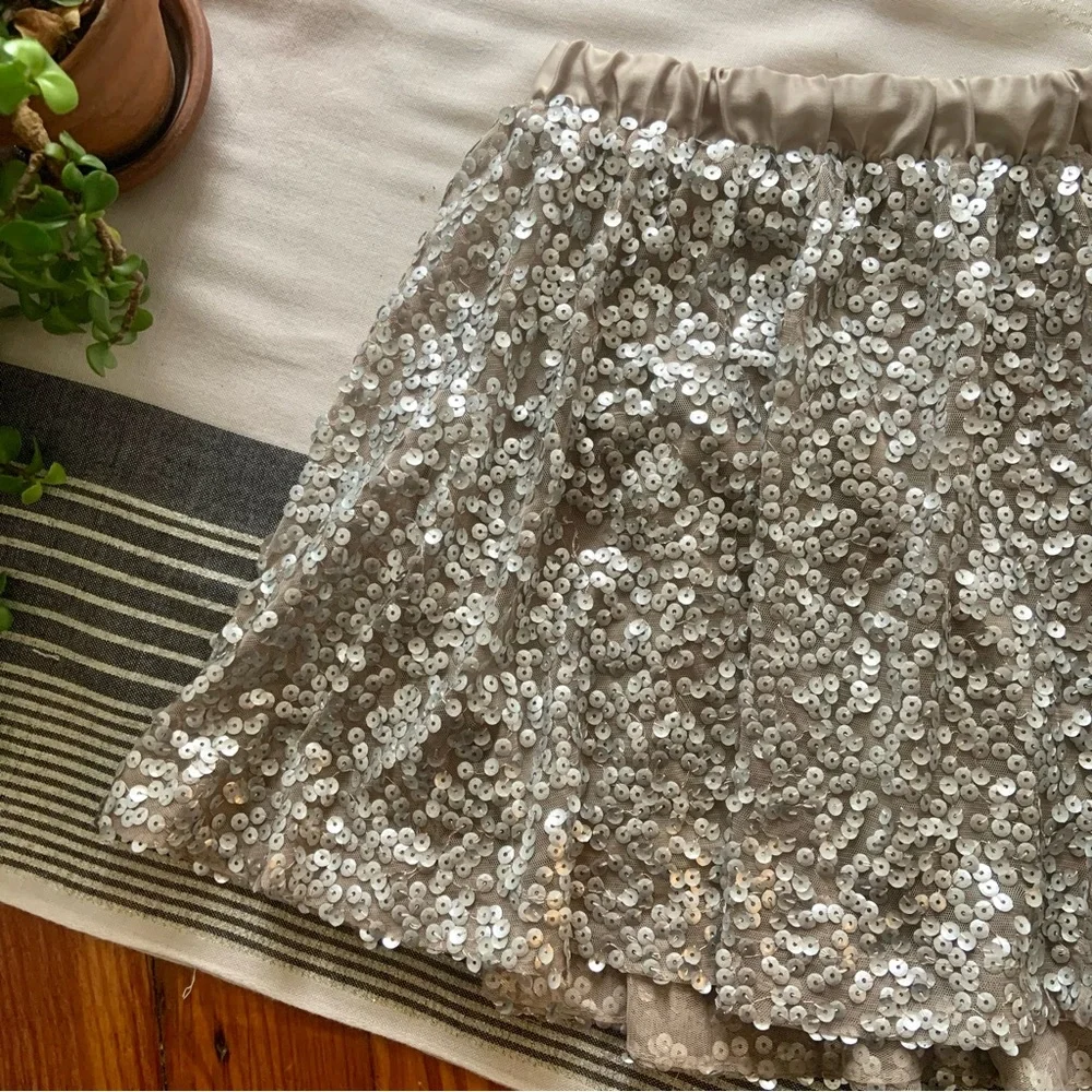 Cherokee Taupe Sequin Girl’s Skirt- Size L 10/12